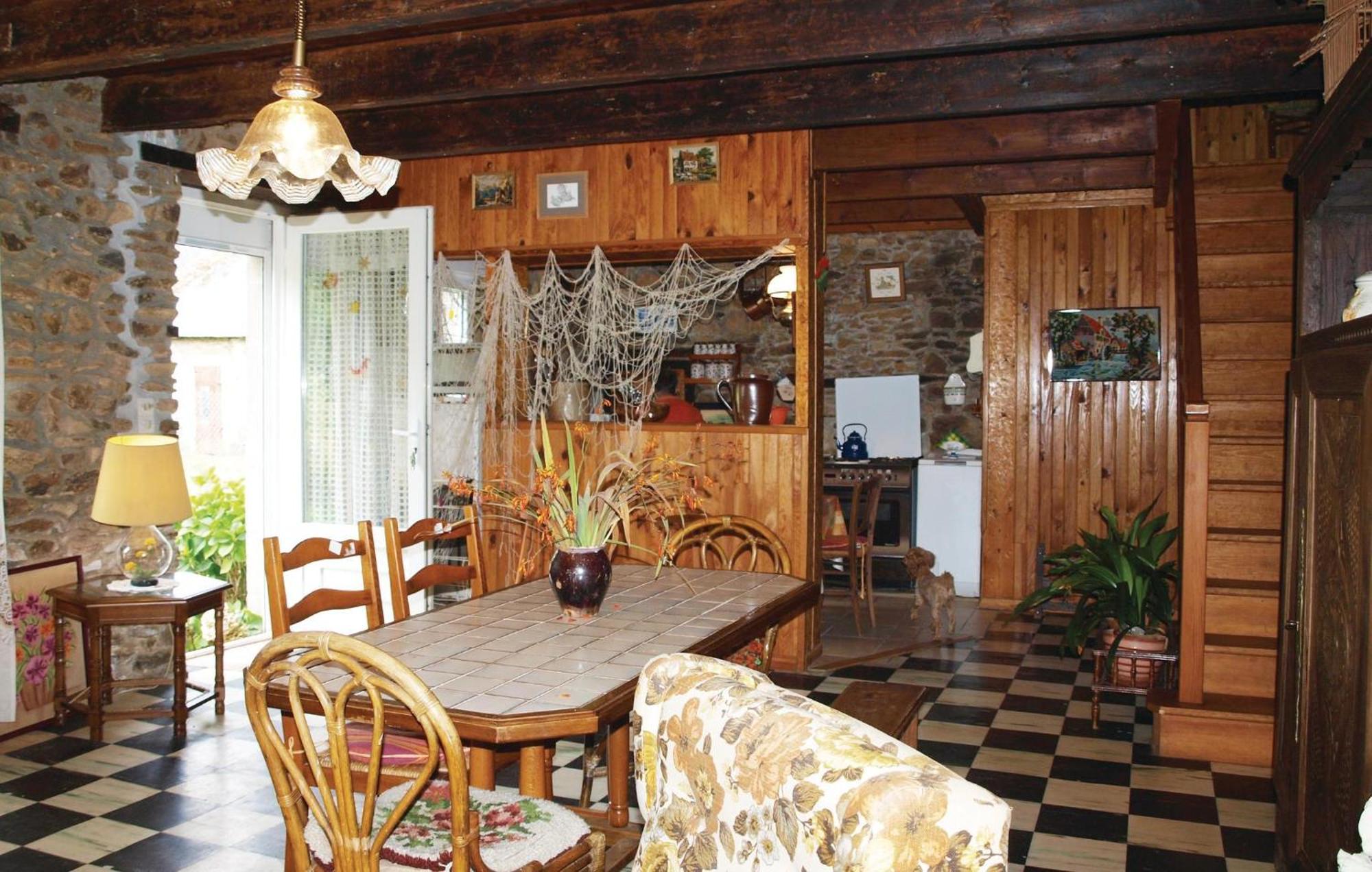 Lovely Home In Le Faouet With Kitchen Kültér fotó