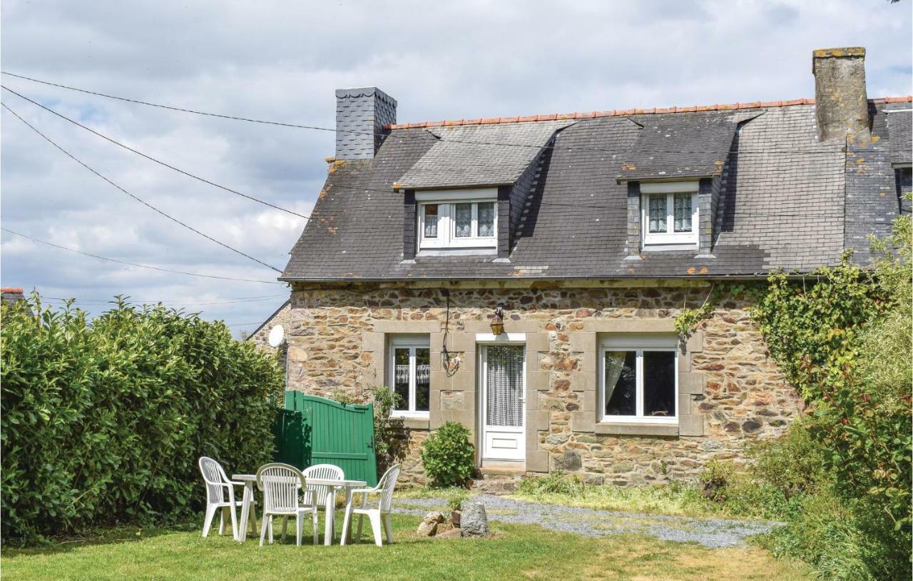 Lovely Home In Le Faouet With Kitchen Kültér fotó